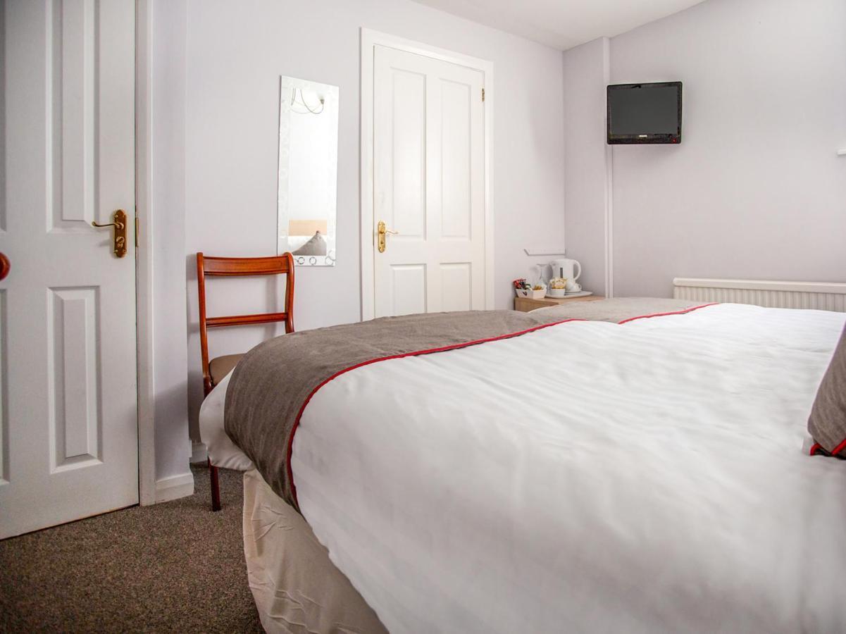 Oyo Timothy'S Hotell Tenby Eksteriør bilde